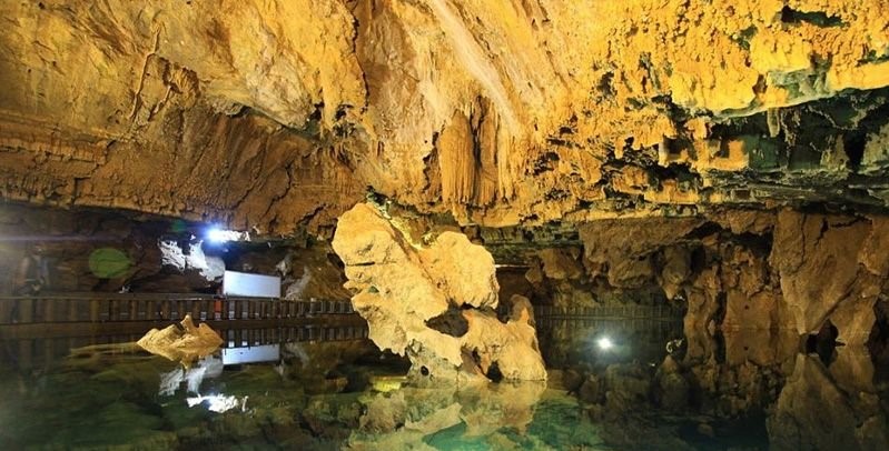 بزرگترین غارهای آبی جهان غار علیصدر