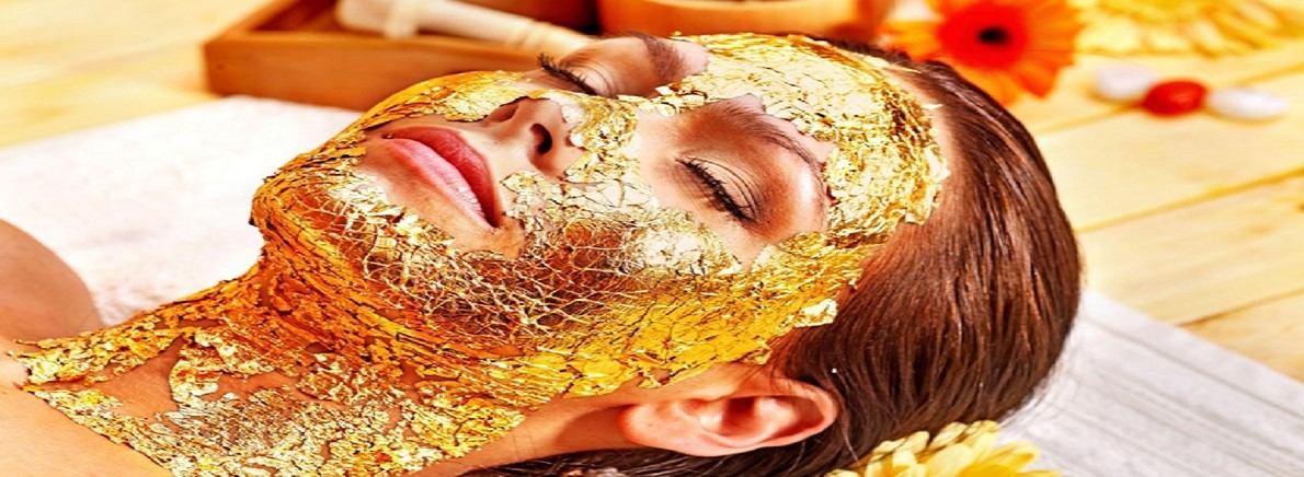 ماسک صورت با استفاده از طلا