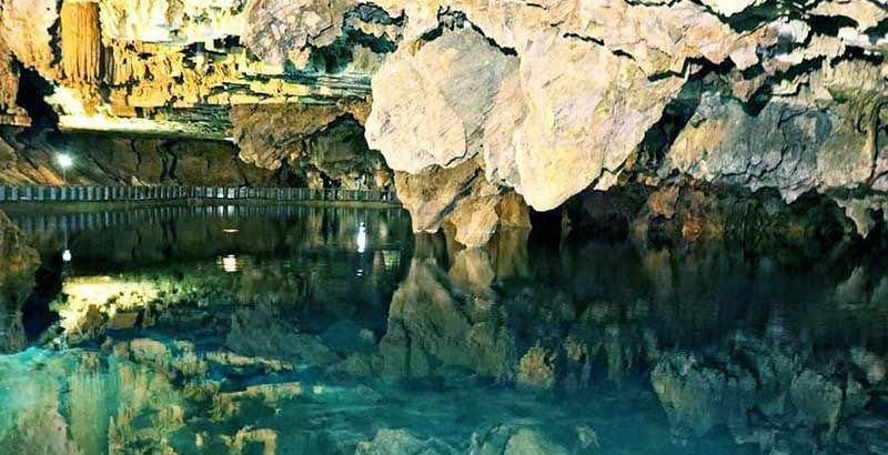 بزرگترین غار آبی آسیا را در ایران است