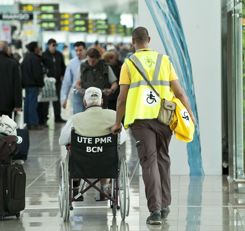 بلیط هواپیما داخلی برای معلولان و افراد کم توان